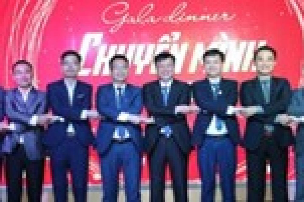 Gần 30 cá nhân và tập thể xuất sắc được tôn vinh tại gala ICOGroup chuyển mình 2019