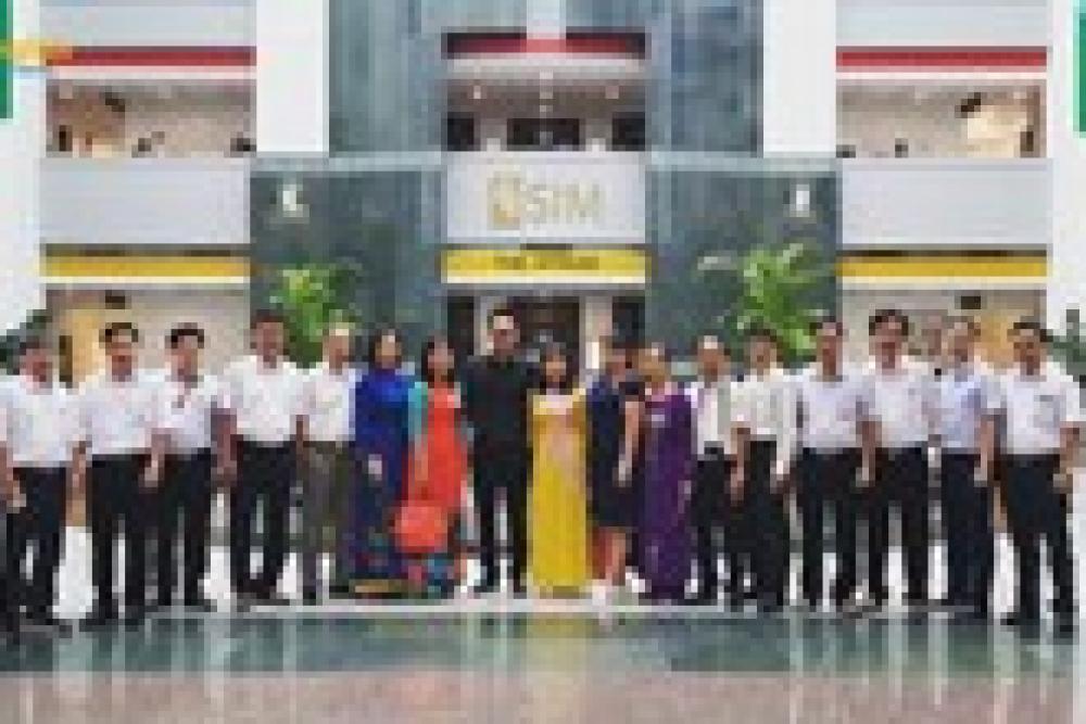 Lãnh đạo ICOEnglish thăm ngôi trường danh giá bậc nhất Singapore: Học viện quản lý SIM