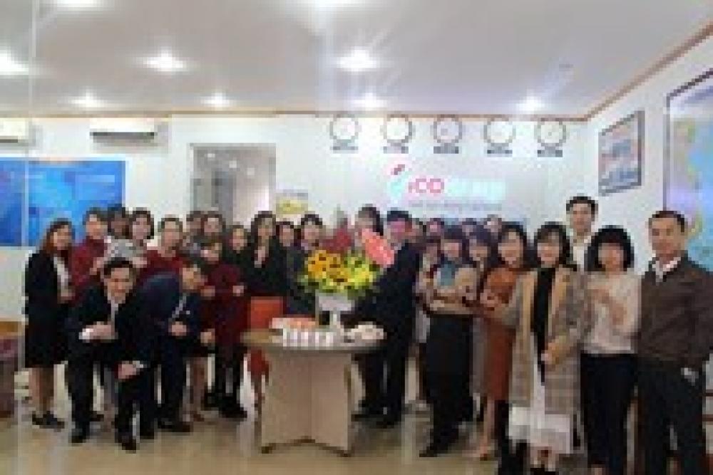 Ban lãnh đạo ICOGroup chúc mừng chị em phụ nữ ngày 8/3