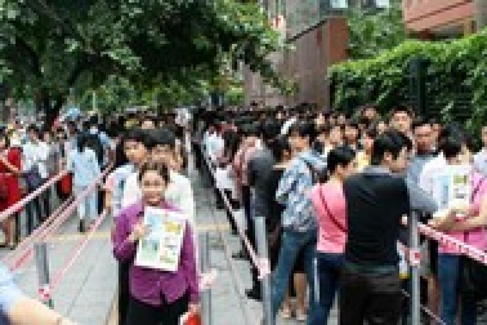 Đưa cử nhân, thạc sĩ thất nghiệp đi xuất khẩu lao động
